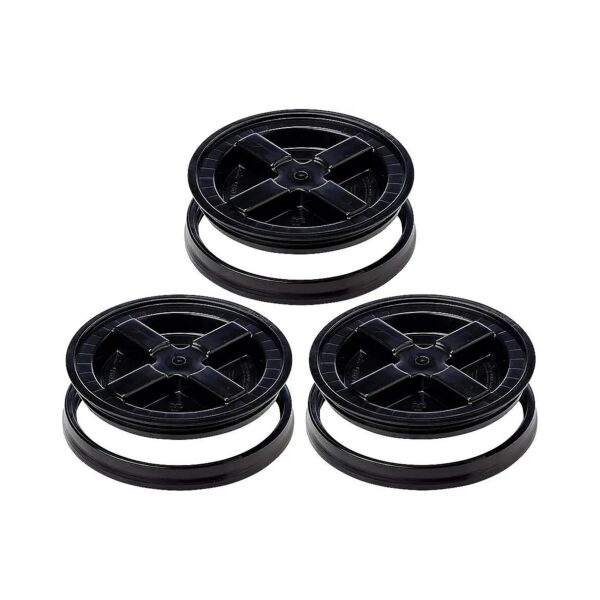 5 to 7 Gallon Round Black Pet Food Containers with 0 Gamma Seal Lids 3 Pack