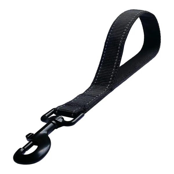 Black Short Dog Leash in Nylon Material with Reflective Threads for Medium and Large Dogs