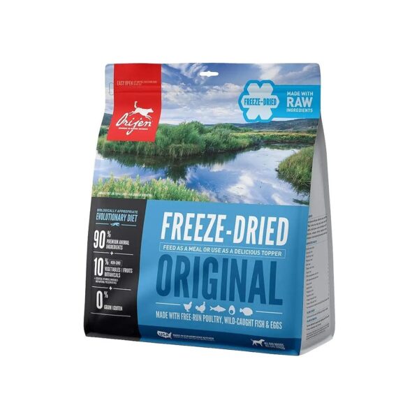 Cage-Free Chicken and Turkey Adult Treats Freeze-Dried with Natural Goodness and Flavours