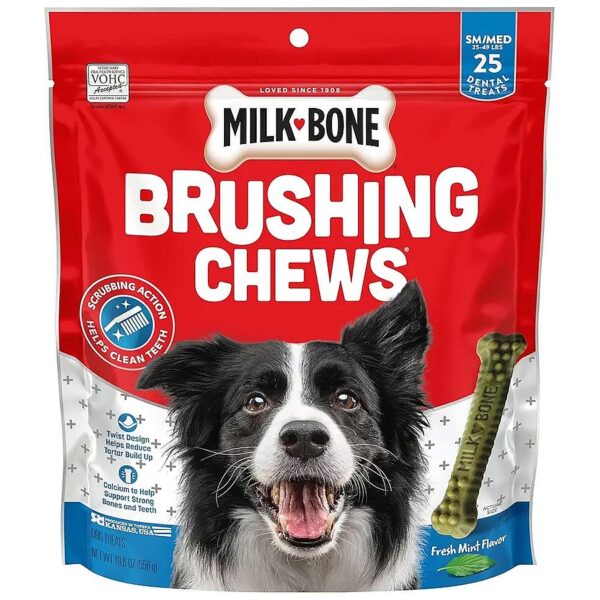 Daily Dental Treats with Scrubbing Action Freshens Breath and Cleans Teeth