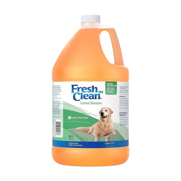 Moisturizing, Soap-Free Dog Shampoo with Classic Fresh Scent for a Healthy Coat