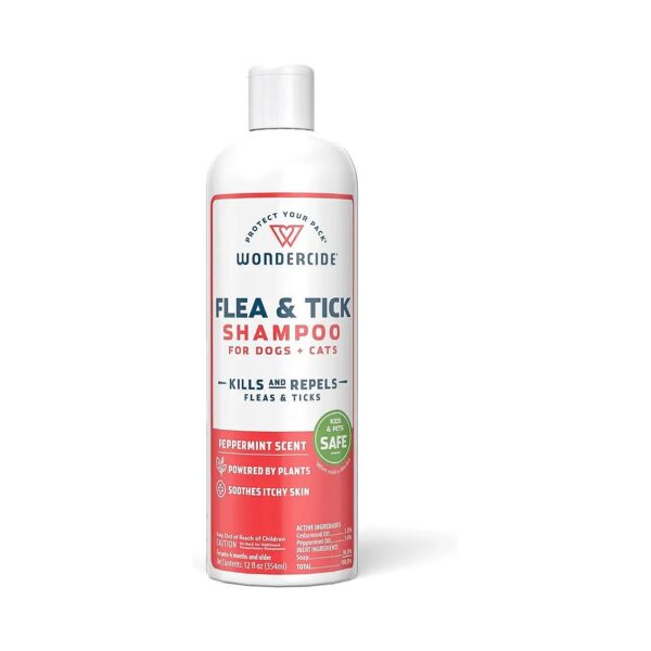 Natural Flea and Tick Shampoo with Essential Oils for Dogs and Cats