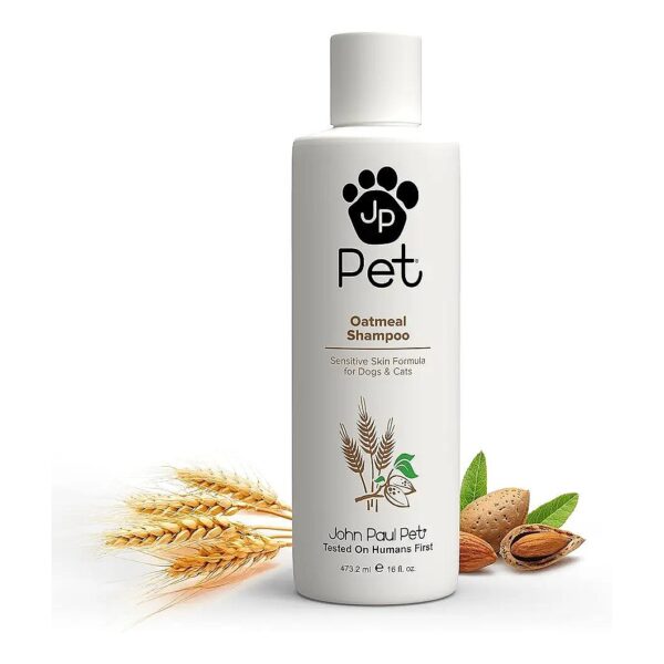 Oatmeal Shampoo for Dogs and Cats with Sensitive Skin Formula