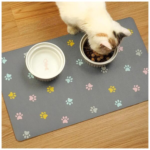 Quick Drying Dog Feeding Mat for Food Absorbency and No Stains