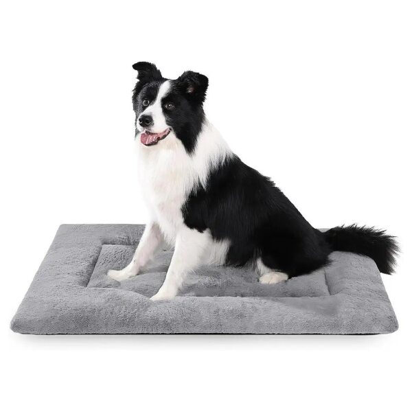 Soft Fluffy Grey Dog Crate Mat with Non-Slip Bottom for Large Breed Dogs