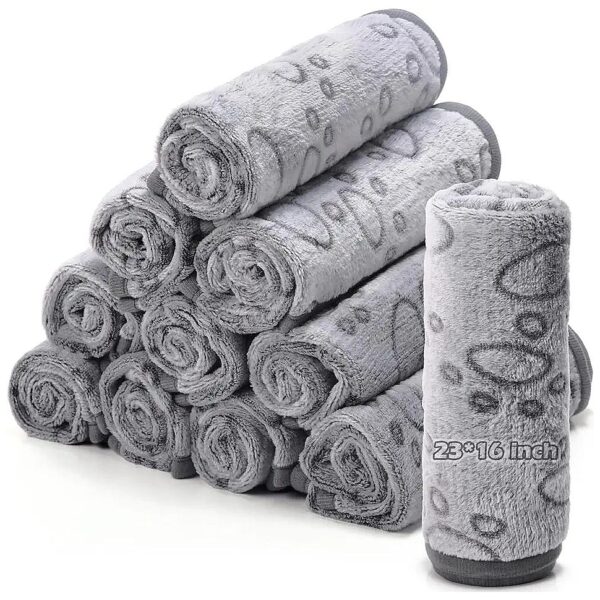 Soft Gray Fleece Pet Blanket for Puppies, Kittens, and Small Animals