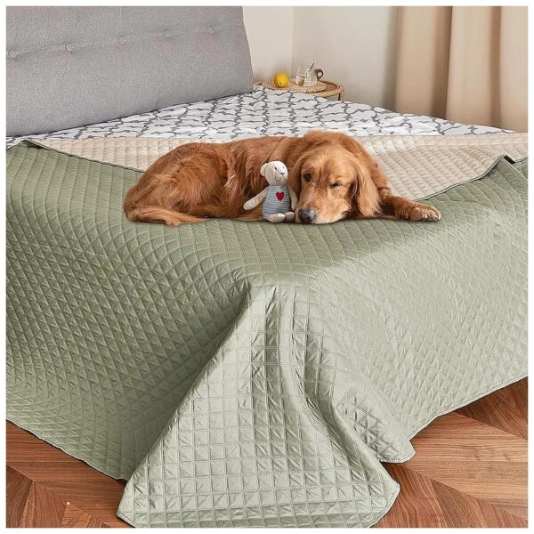 Soft Quilted Pet Blanket, Machine Washable Waterproof Blanket for Pets and Furniture